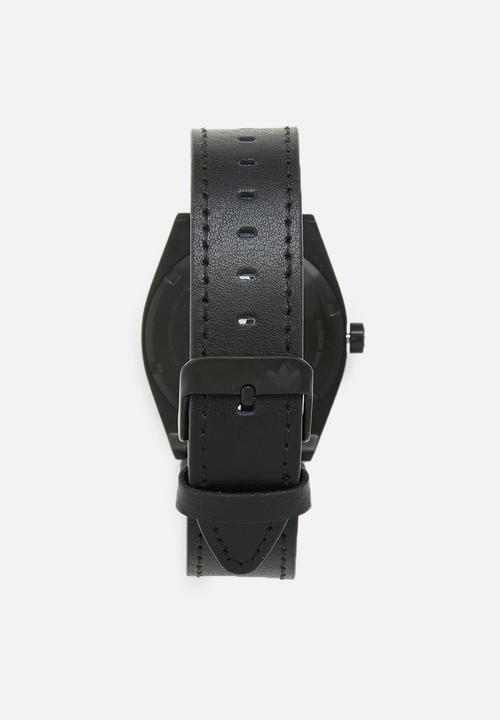 adidas - Process L1 - black & white
