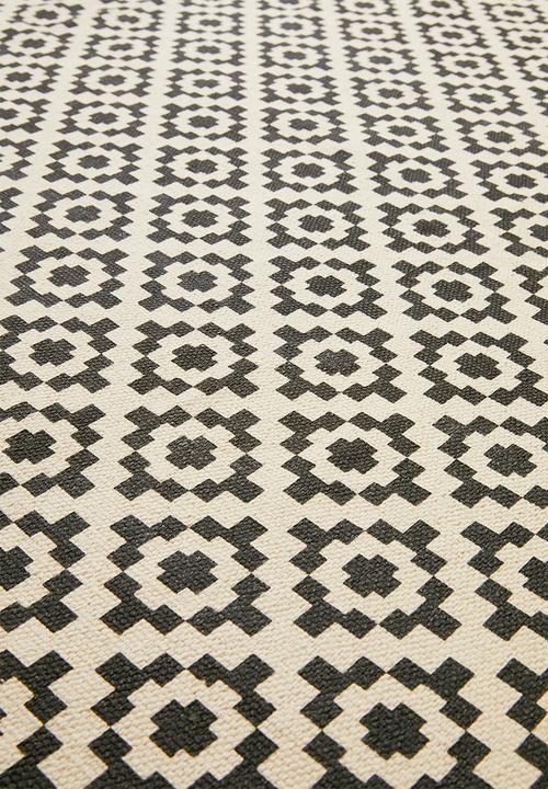 Sixth Floor - Hendesi printed rug - black & grey