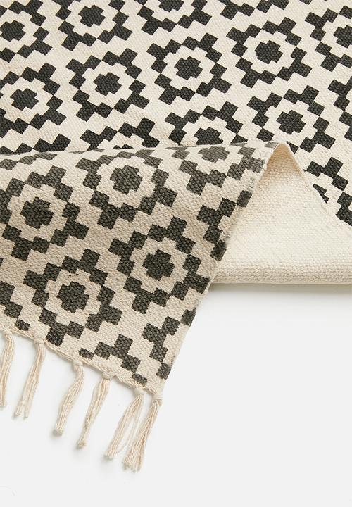 Sixth Floor - Hendesi printed rug - black & grey
