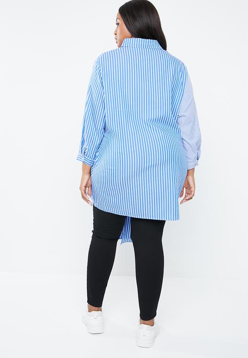 STYLE REPUBLIC PLUS - Asymmetrical shirt with multi-tie detailing - blue & white