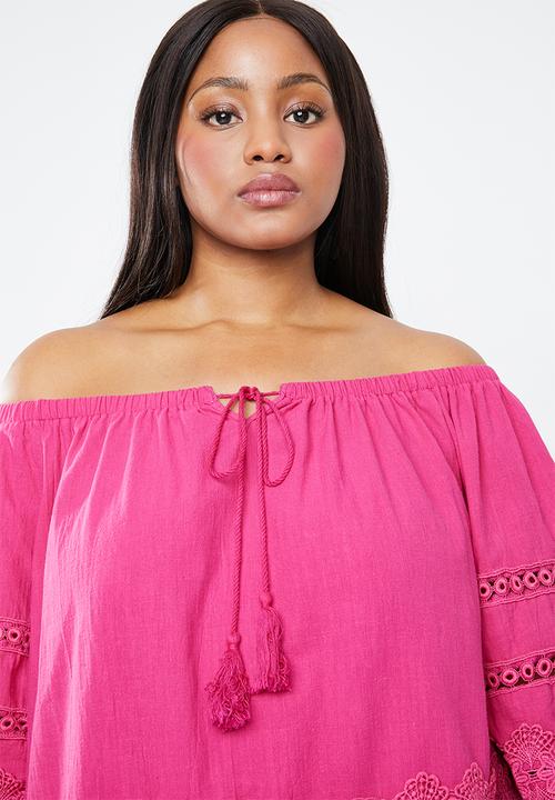 STYLE REPUBLIC PLUS - Ladder lace bardot top - pink