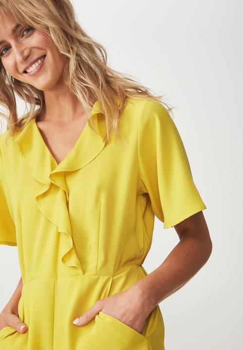 Cotton On - Woven Kennedy drill playsuit - yellow