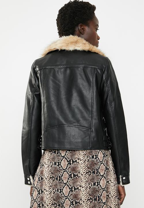 Vero Moda - Fall short faux leather jacket - black