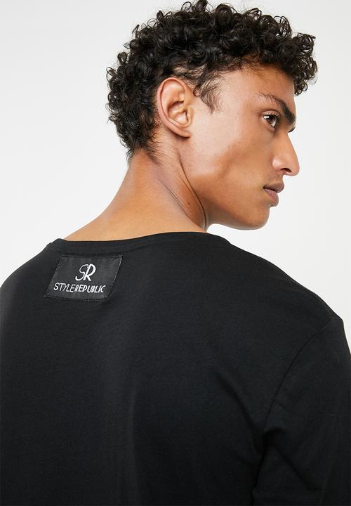 STYLE REPUBLIC - Printed tee with chest pocket - black