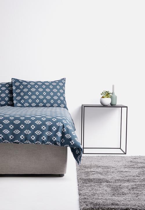 Sixth Floor - Aztec folk printed duvet set - navy