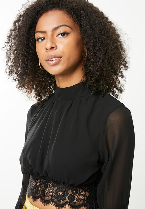 Missguided - Flared long sleeve lace trim crop top - black
