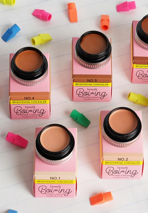 Benefit Cosmetics - Boi-ing brightening concealer - 01