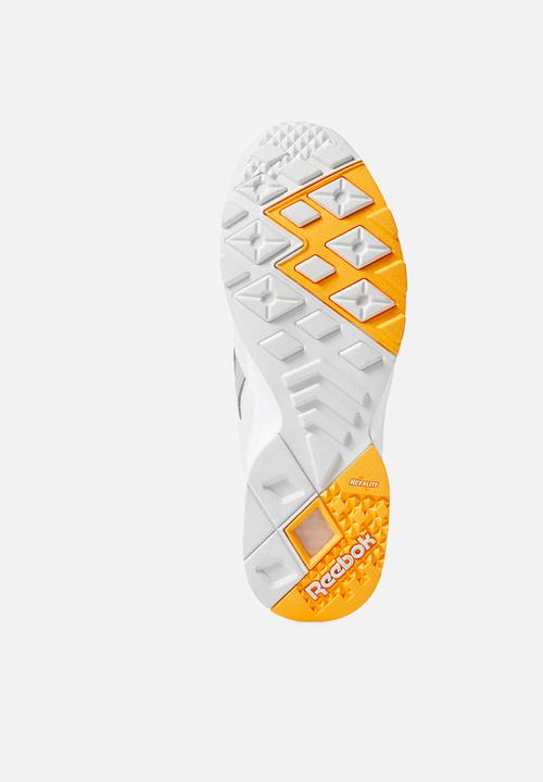 Reebok Classic - Aztrek - white/true grey/gold
