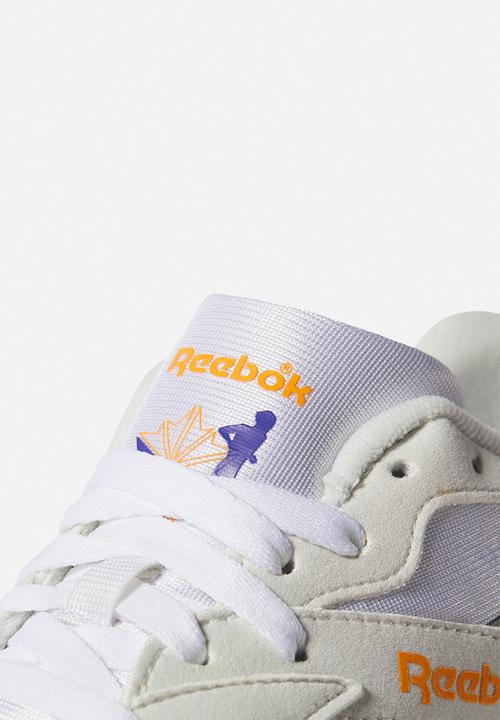 Reebok Classic - Aztrek - white/true grey/gold