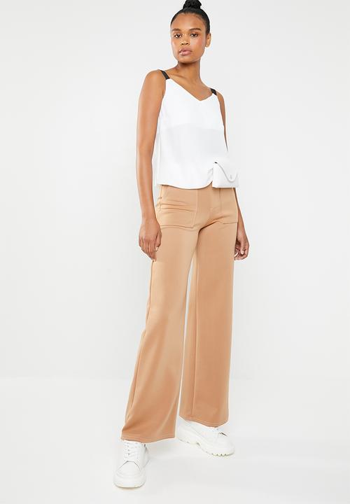 STYLE REPUBLIC - Contrast strap cami - white