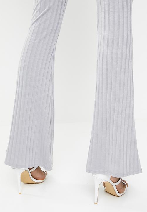 Missguided - Matte ribbed flare trouser - grey