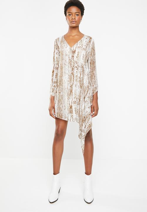 Superbalist - Ring detail dress - brown & white
