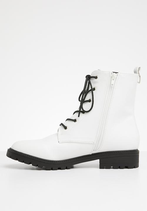 Superbalist - Roxy lace up boot - white