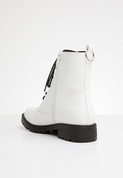 Superbalist - Roxy lace up boot - white