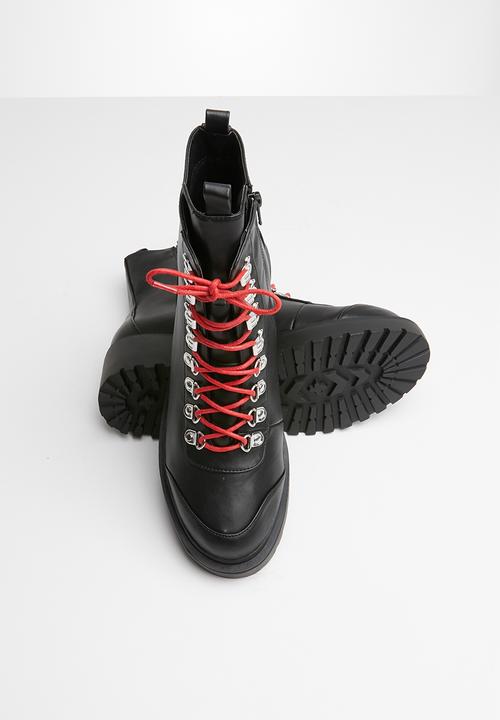 Superbalist - Reagan lace up boot - black