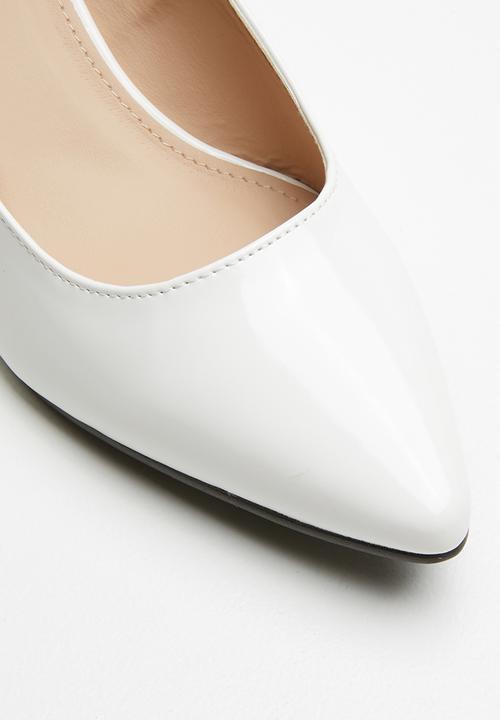 Superbalist - Clara buckle detail court - white