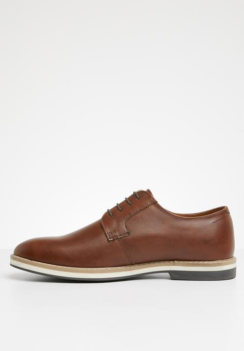 Superbalist - Pete derby - tan