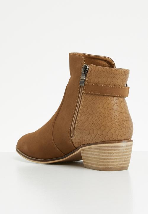 Miss Black - Keynia boot - brown