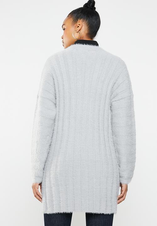 Missguided - V neck fluffy ribbed knitted dress - grey