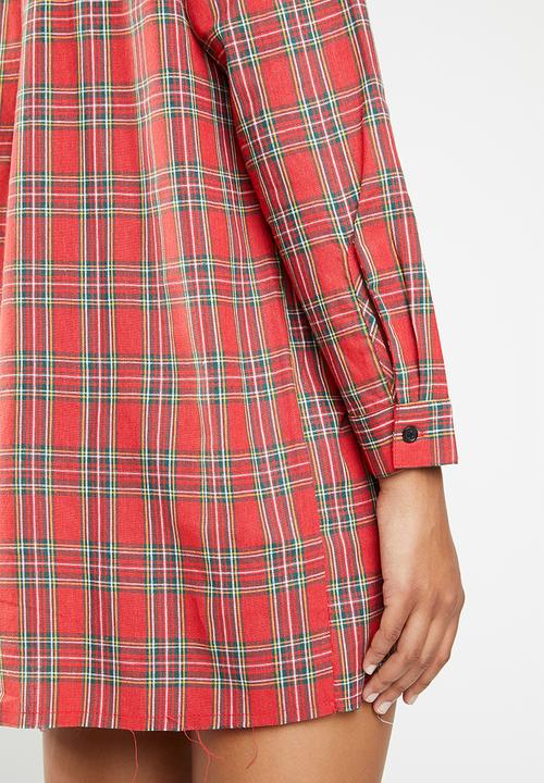 Missguided - Oversized utility tartan shirt dress - red