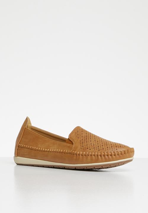 Butterfly Feet - Cordelia 2 loafer - tan