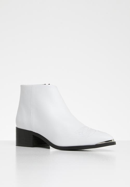 Vero Moda - Bella leather boot - white