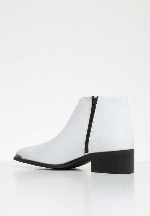Vero Moda - Bella leather boot - white