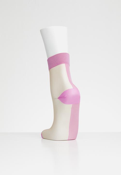 Hysteria - Flippa ankle socks - pink & beige 
