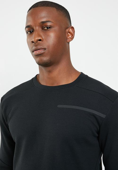 ASICS - Crew neck tailored top - black
