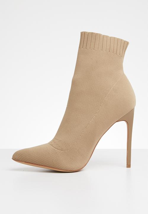 Missguided - Pointed toe knitted sock boot - beige 