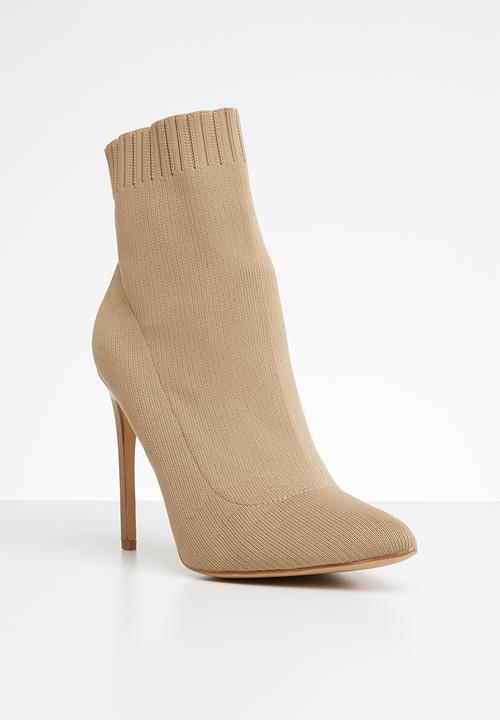 Missguided - Pointed toe knitted sock boot - beige 