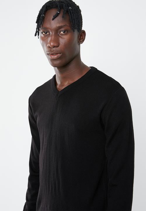 Superbalist - Basic V-neck slim fit knit - black