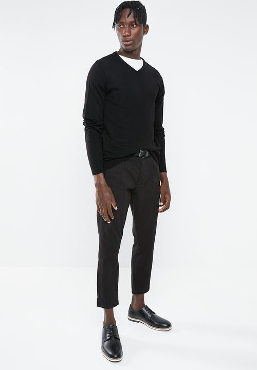 Superbalist - Basic V-neck slim fit knit - black
