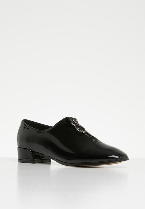 Footwork - Shaylah brogue - black
