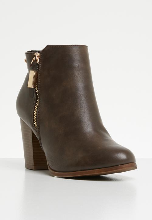 Miss Black - Ankle boots - brown