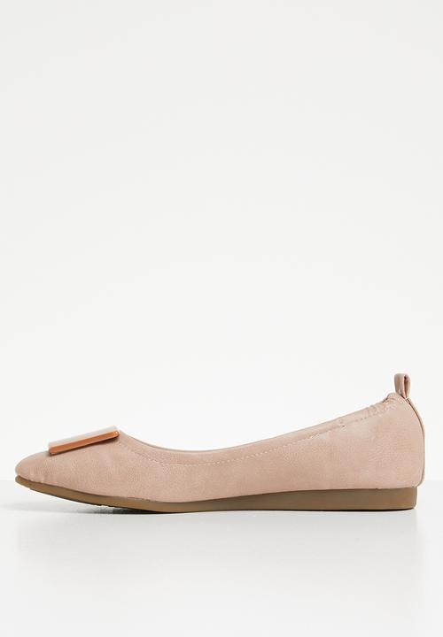 Butterfly Feet - Selby pump - dirty pink
