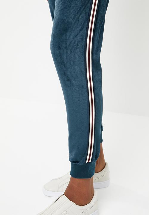Brave Soul - Velour joggers with side tape - navy
