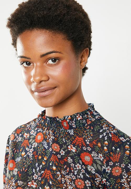 Brave Soul - Floral blouse with ruffle hem - blue