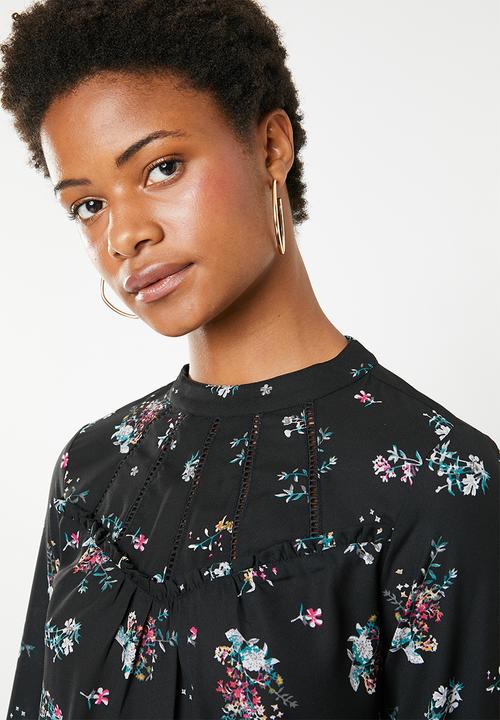 Brave Soul - Pleated floral dress with button back detail - black