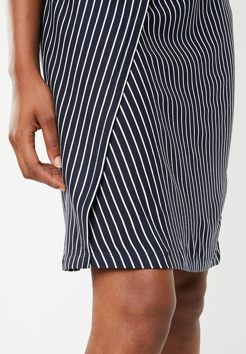 Noisy May - Alana short sleeve stripe - navy & white
