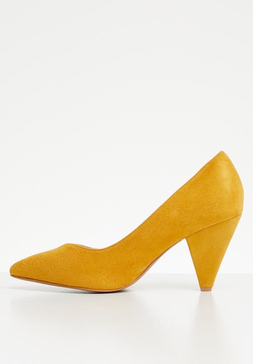 Plum - Genie court - yellow 
