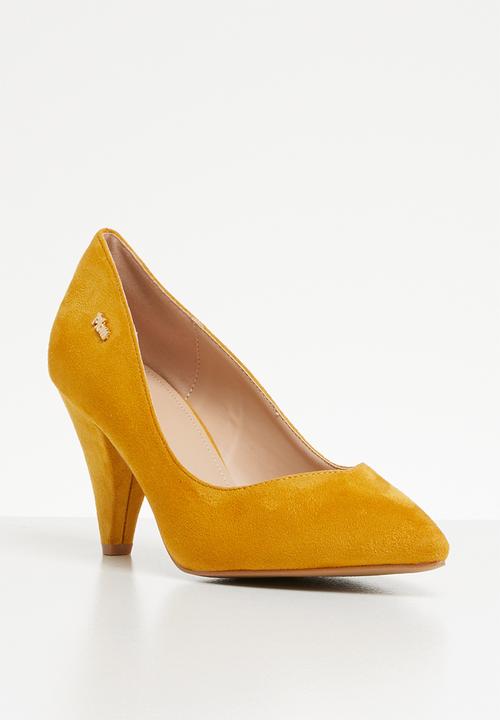Plum - Genie court - yellow 
