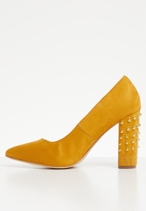 Plum - Chane heel - yellow