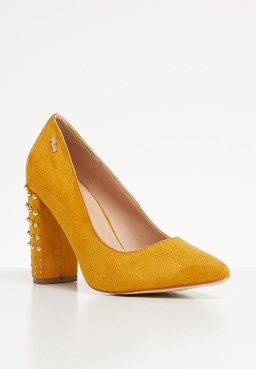 Plum - Chane heel - yellow