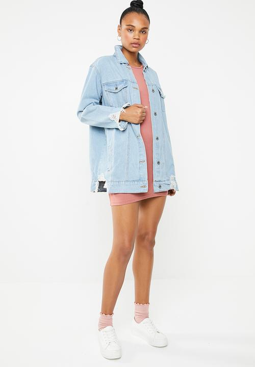 Missguided - Longline distressed denim jacket - blue