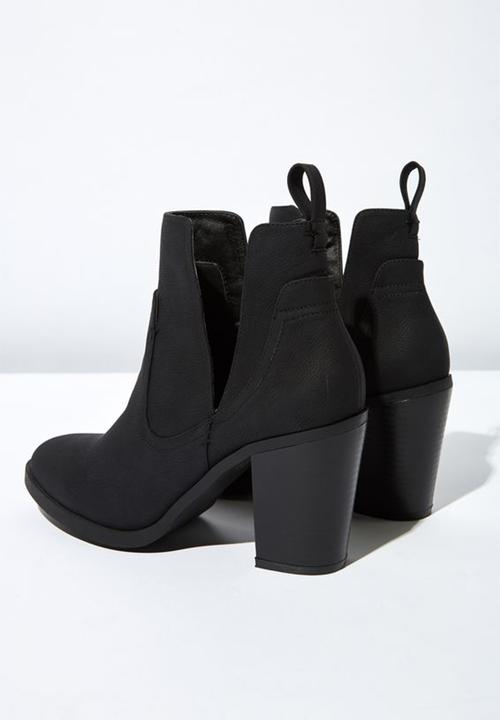Cotton On - Faux suede cut out boot - black