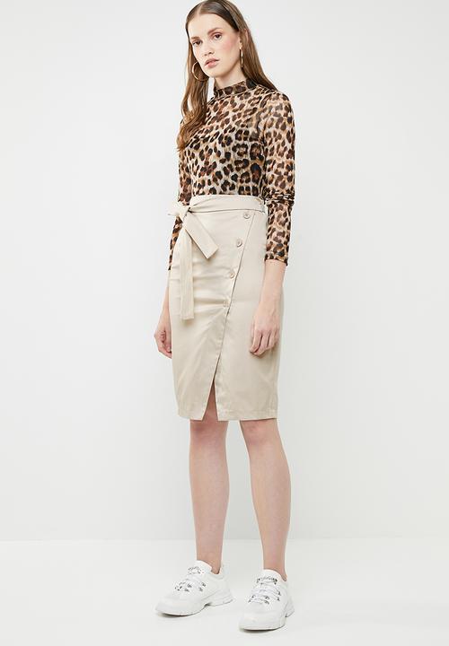 STYLE REPUBLIC - Structured front button skirt - beige