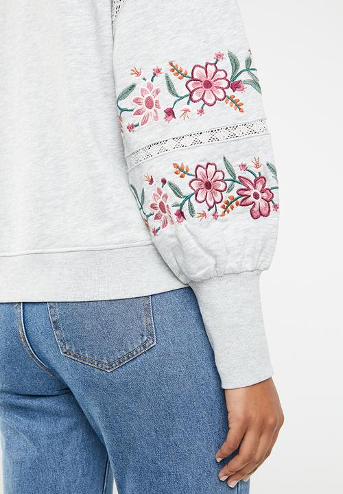 ONLY - Lisa embroidered balloon sleeve sweater - grey
