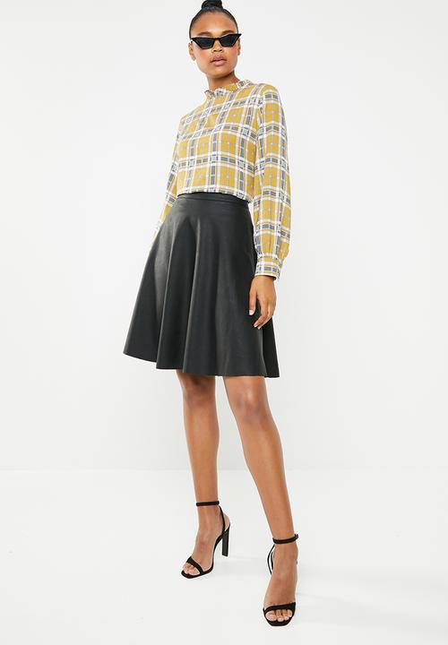 ONLY - Amber faux leather skater skirt - black
