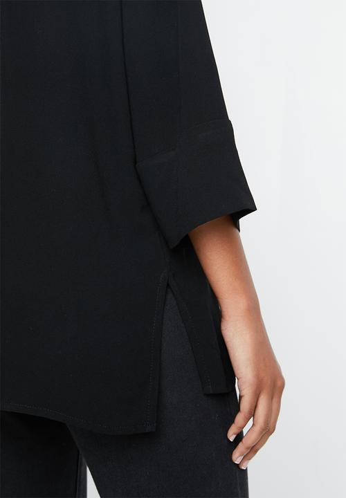 Superbalist - V-neck button front blouse - black 